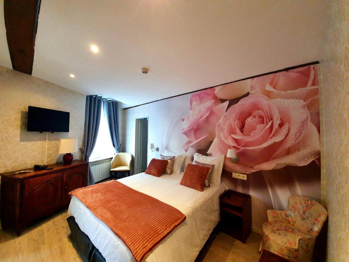 Hotel La Croix Blanche de Sologne Chaumont-sur-Tharonne Esterno foto
